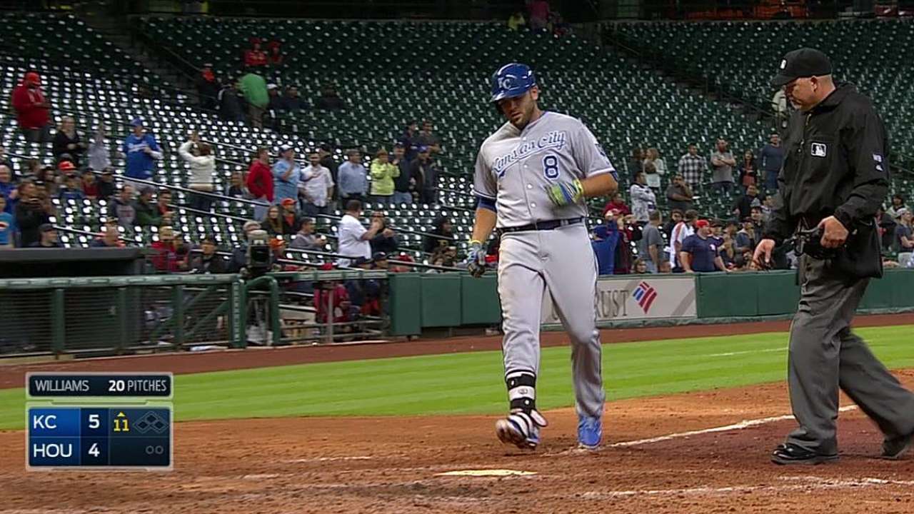 Moustakas' first homer of season wins it in 11th