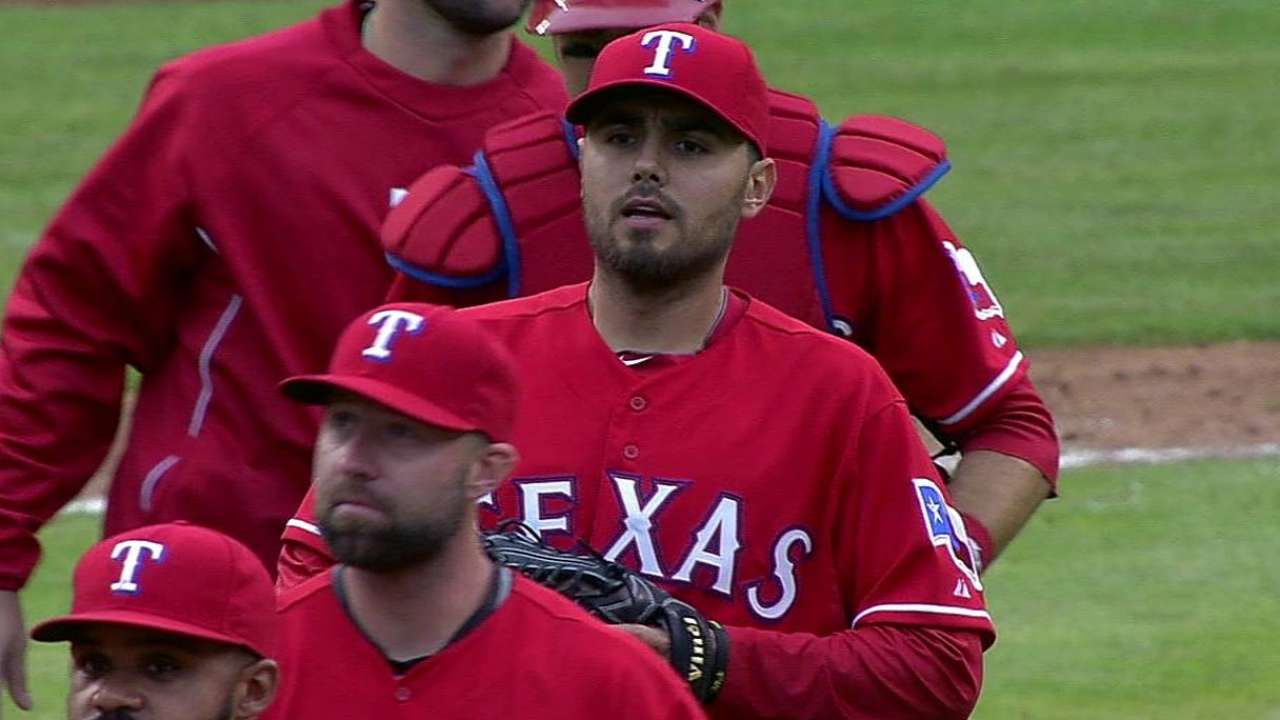 Canó dio su 1er HR pero Seattle cayó en Arlington