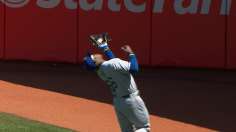 Ryu dominates as Dodgers take down Giants