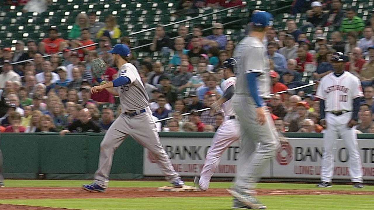 Yost challenges, gets call overturned vs. Astros