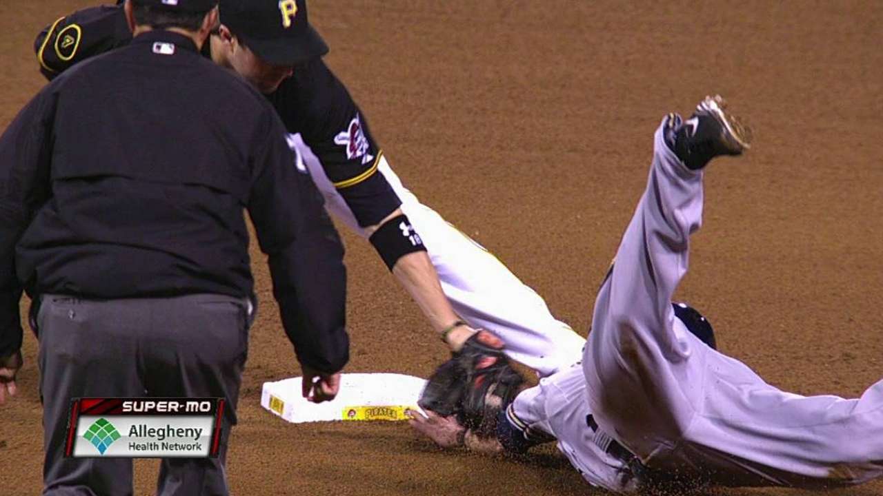 Martin helps to defuse threats on basepaths for Bucs