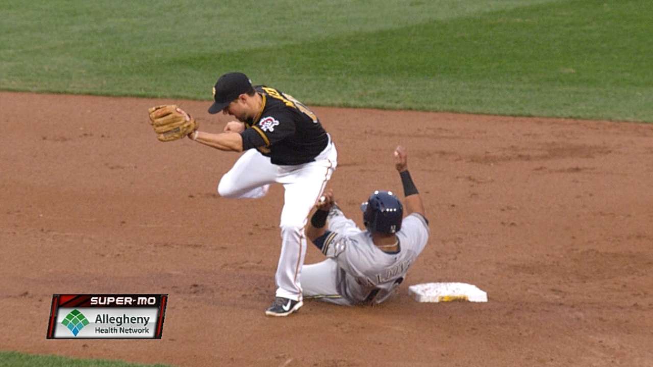 Mercer gets spiked, nursing bruised ankle