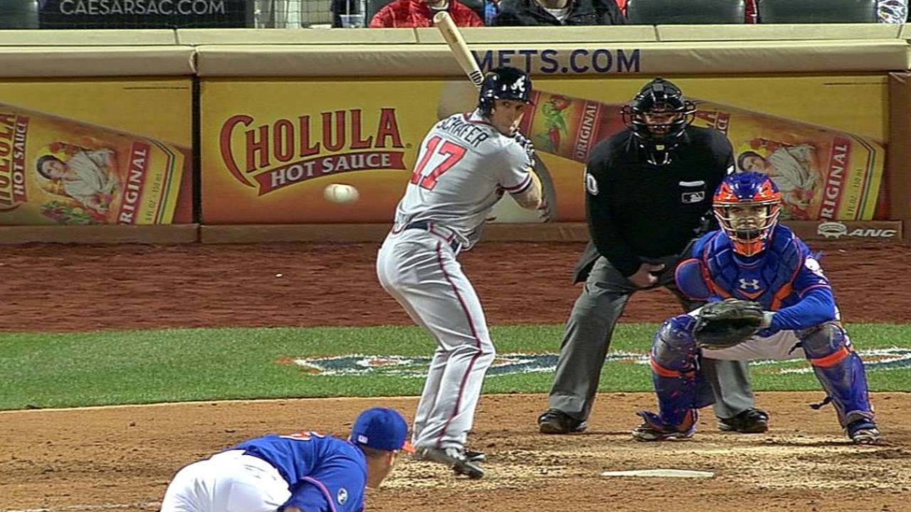 Schafer has pinch-hit single after jamming finger