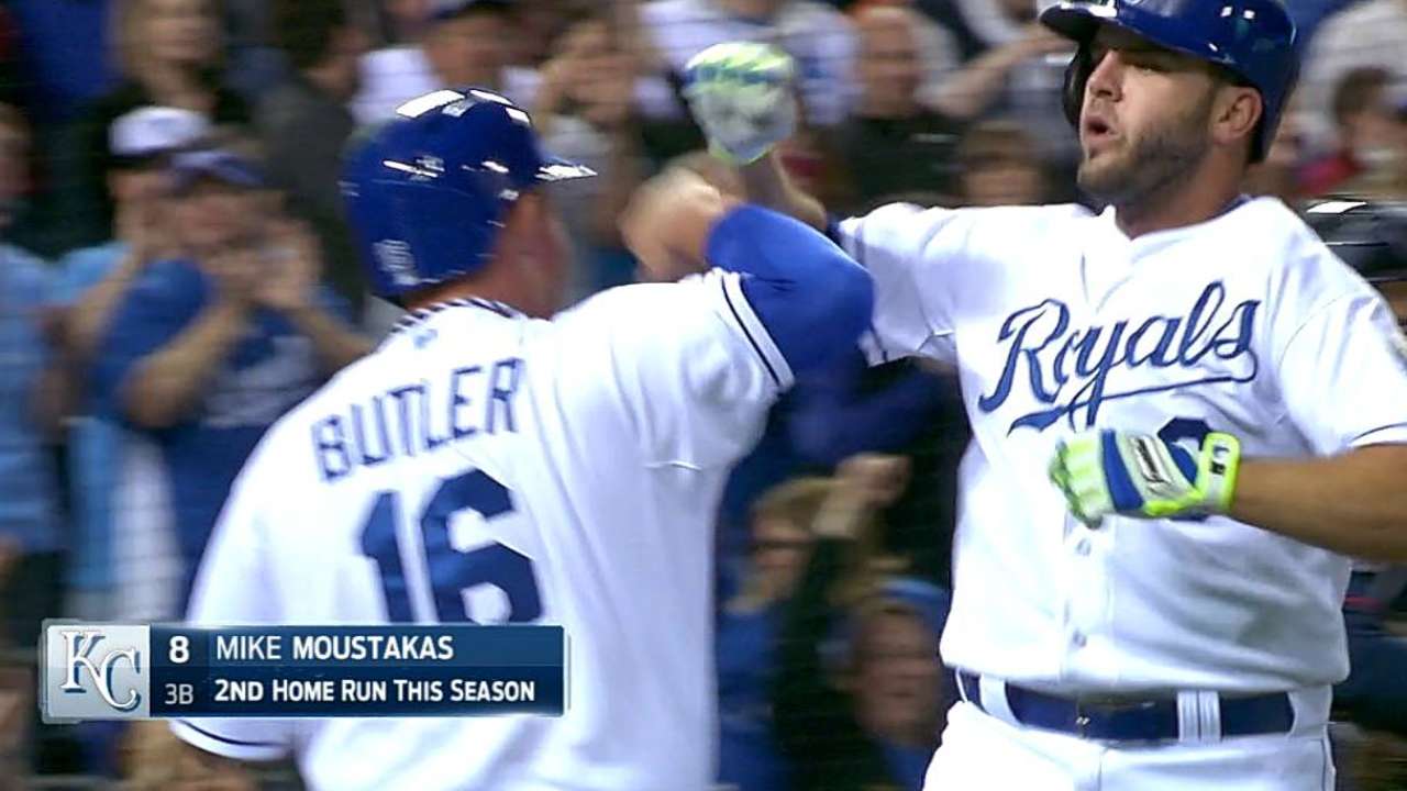Vargas brilla y domina ofensiva de los Mellizos