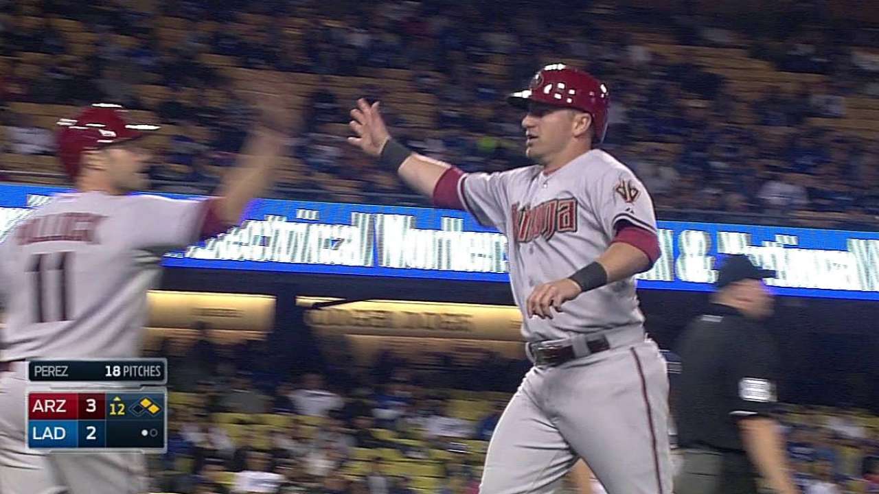 Hill le da triunfo a D-backs sobre Dodgers en la 12ma