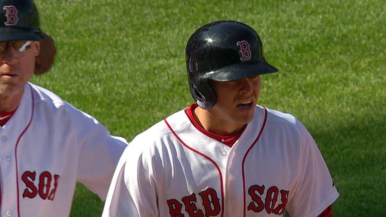Go-ahead triple by Holt lifts Red Sox vs. O's