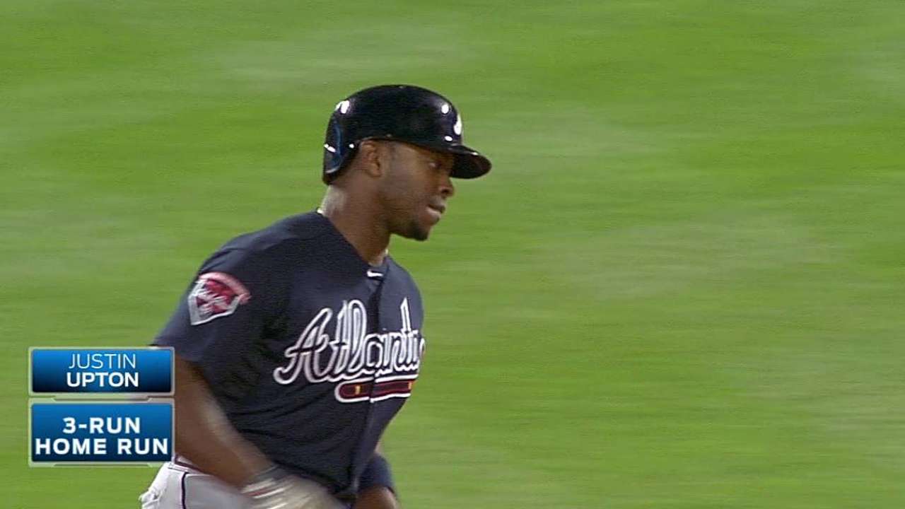 Con HR de J. Upton en la 9na Bravos vencen a Mets