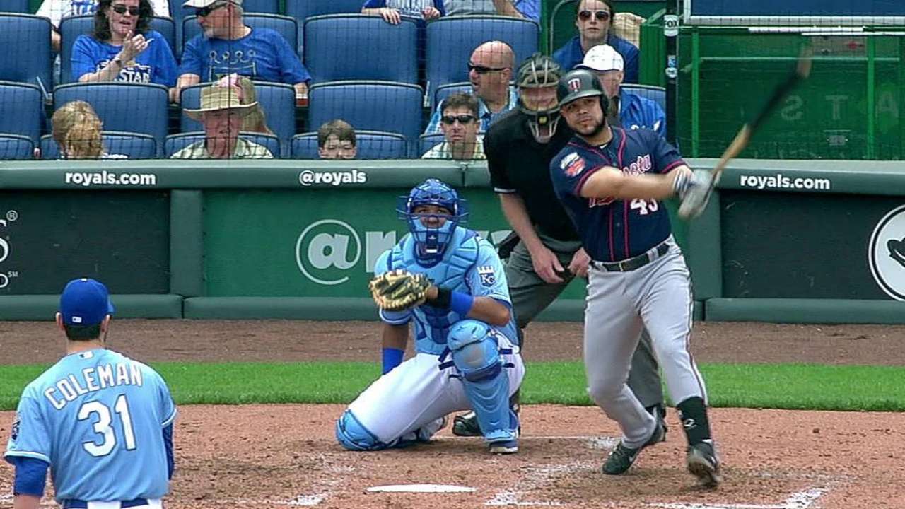 Mellizos vencen a Reales guiados por Pinto, Hughes