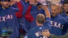 Rangers stun A's with ninth-inning rally