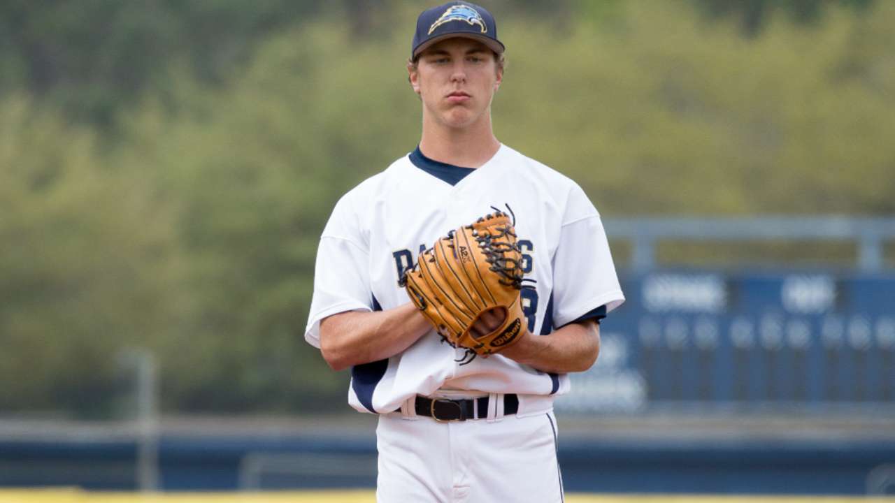 Astros get firsthand look at Draft prospects