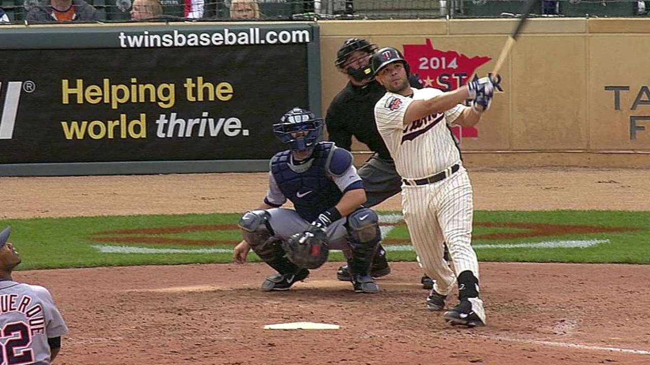 Phil Hughes y los Mellizos doblegaron a los Tigres