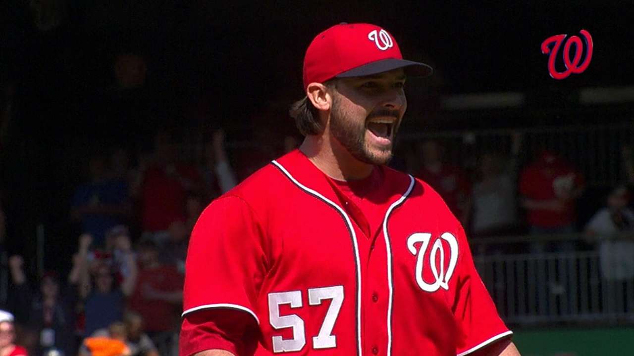 Dominant Roark blanks punchless Padres