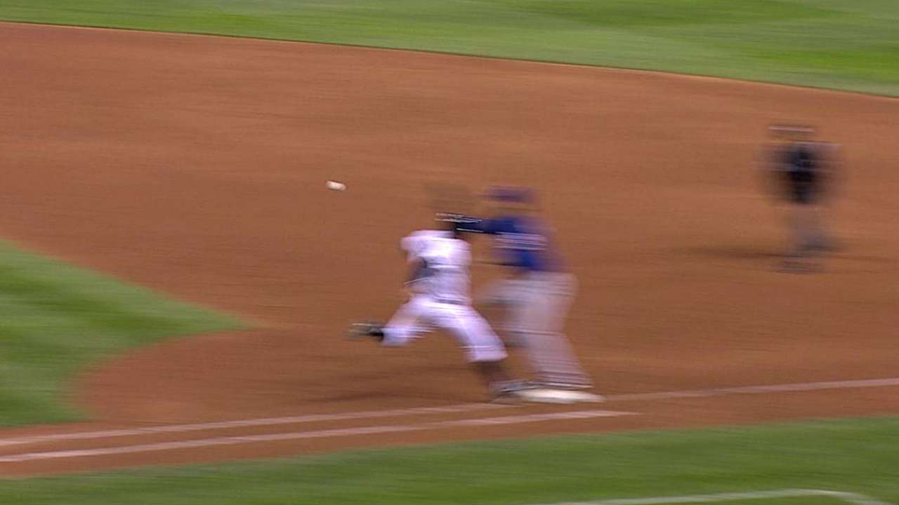 Mariners lose challenge on Miller's bunt