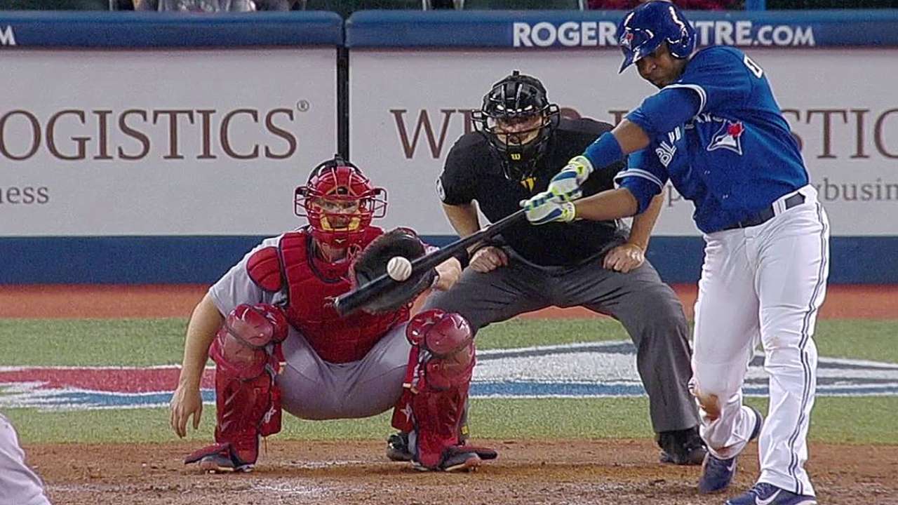 Con alineación dominicana Toronto superó a Boston
