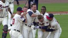 Freeman's walk-off in 10th caps thrilling duel