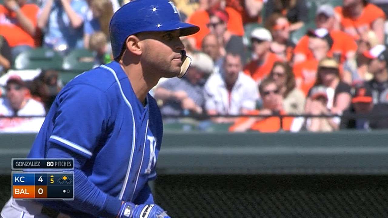 Infante crowns O's with six RBIs in series win