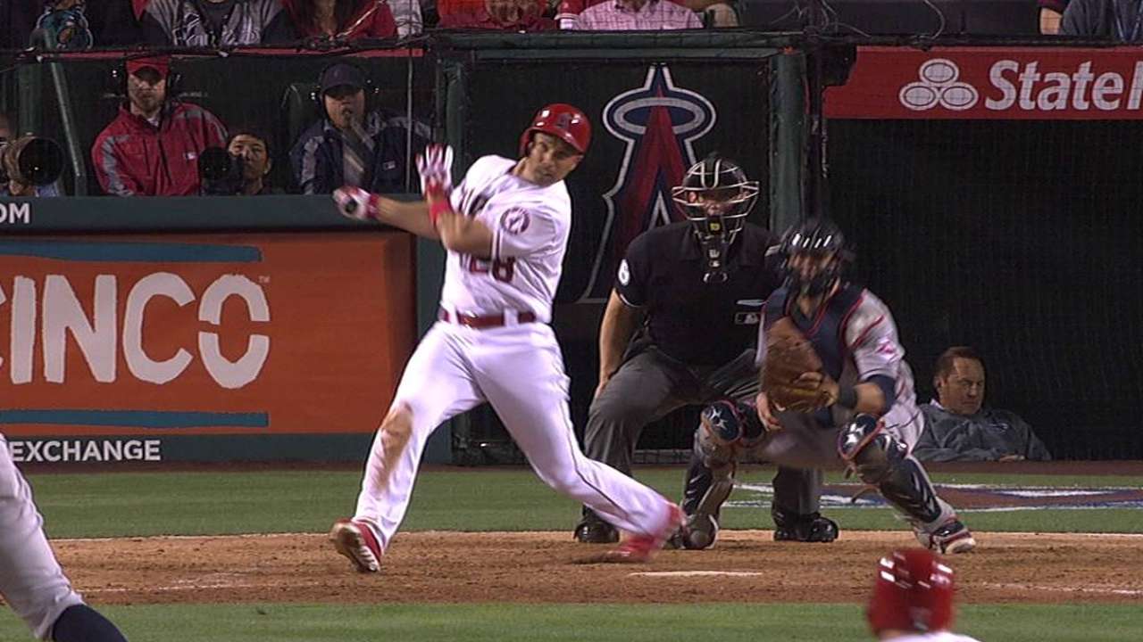 Ibanez's struggles allow room for Cron vs. righties