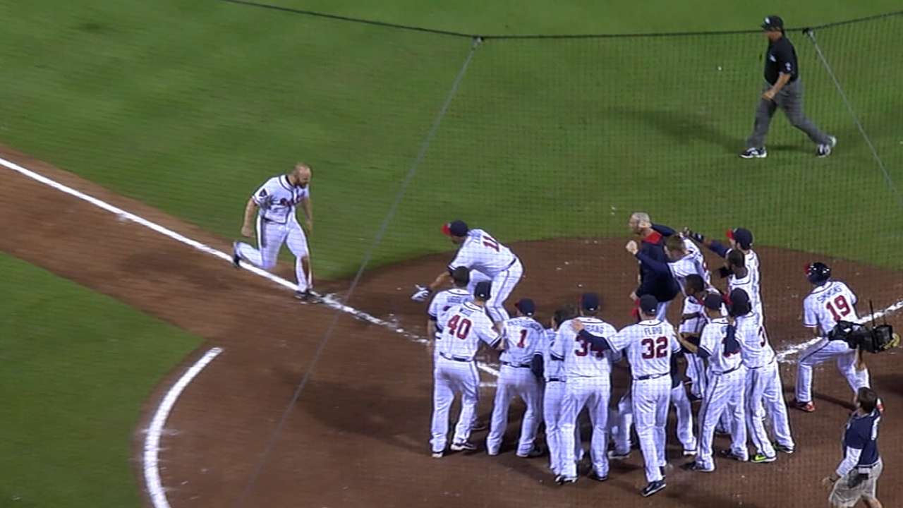 Fredi deploys lefty heavy lineup to combat Fernandez