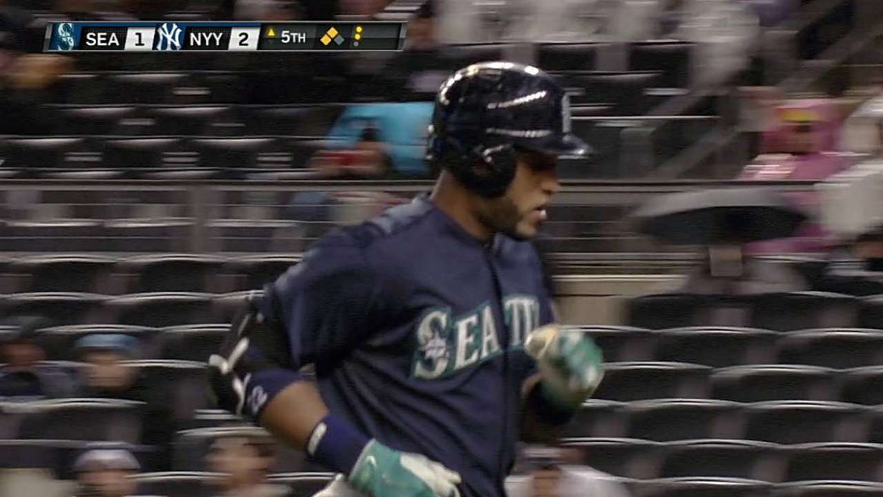 Marineros vencen a Yankees en regreso de Canó