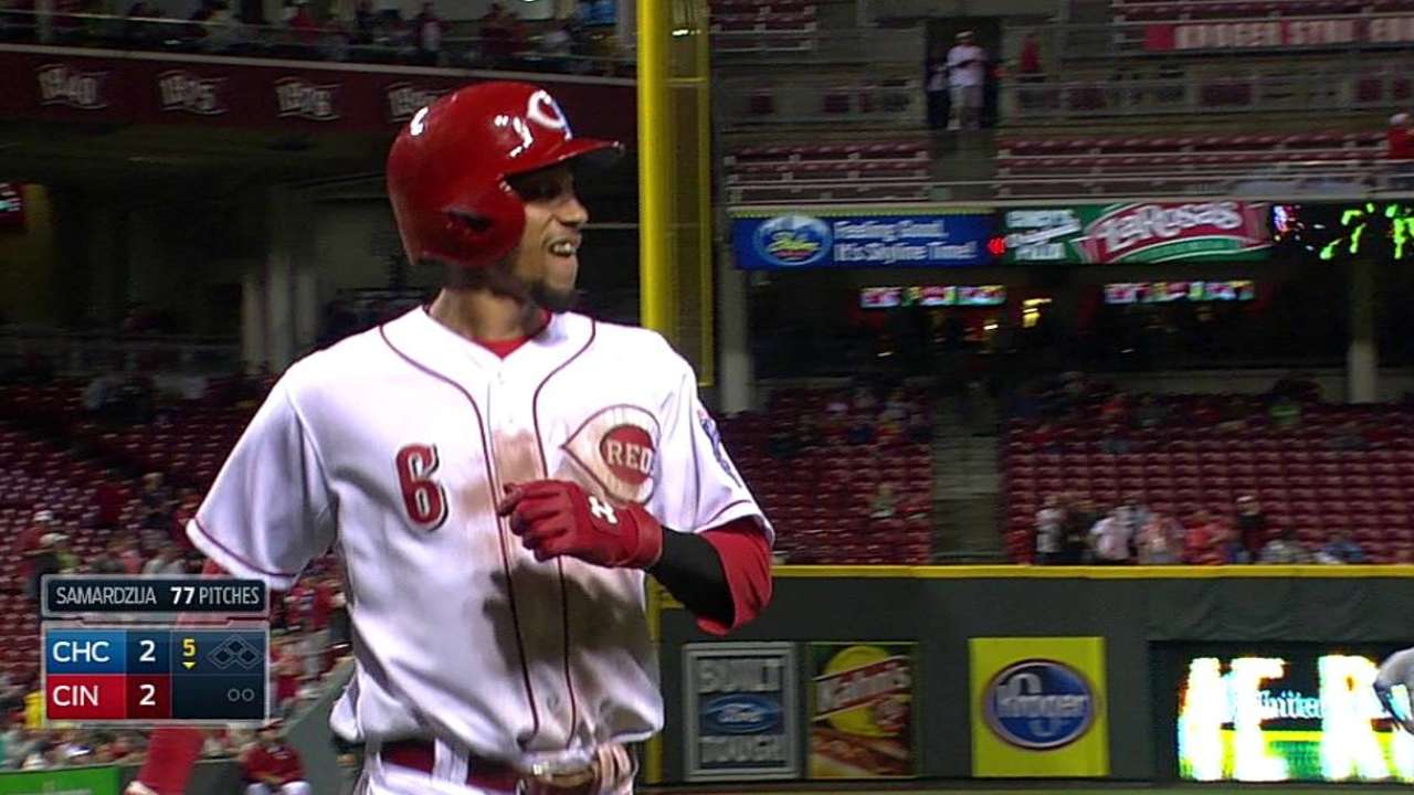 HR de Hamilton da triunfo a Rojos sobre Cachorros