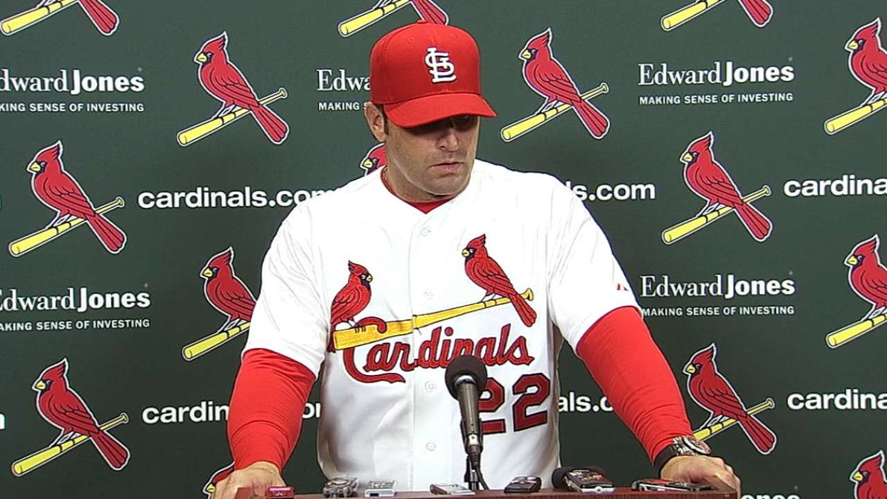 Cards drop battle of bullpens to Brewers in 11th