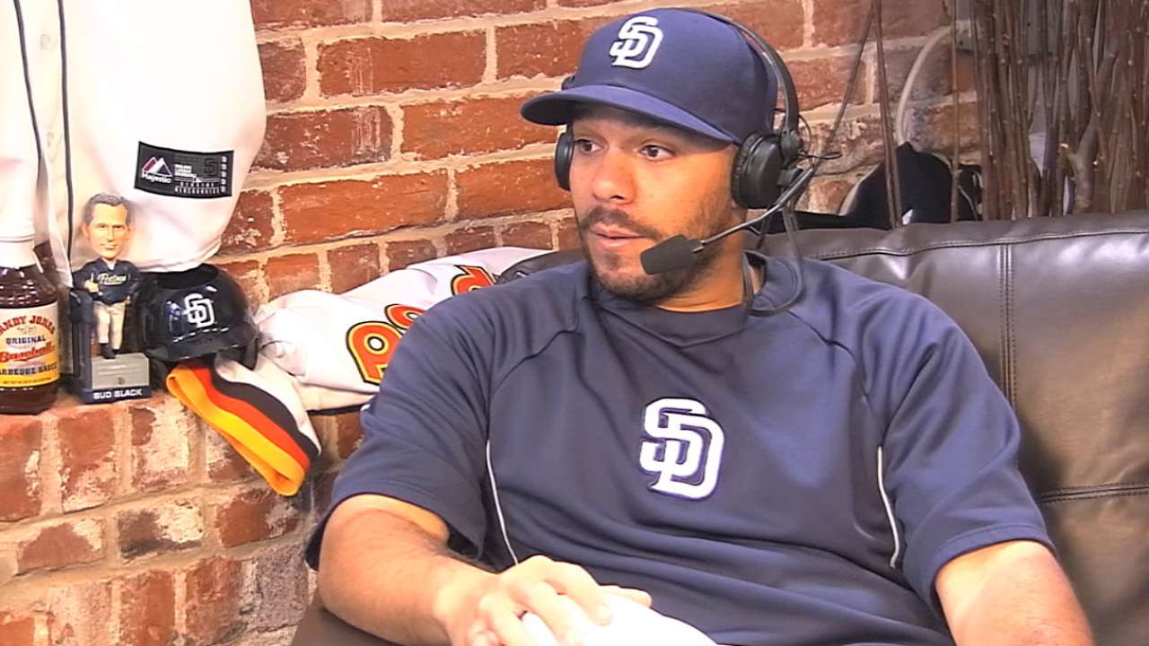 Rivera impressing on his work with pitchers