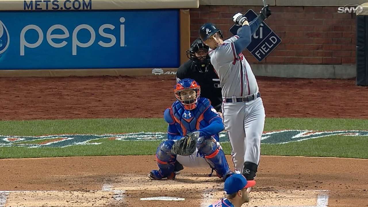 Johnson, Braves complete three-year extension