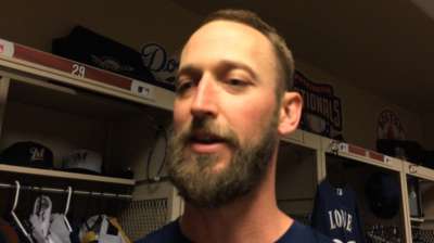 Henderson undergoes shoulder surgery