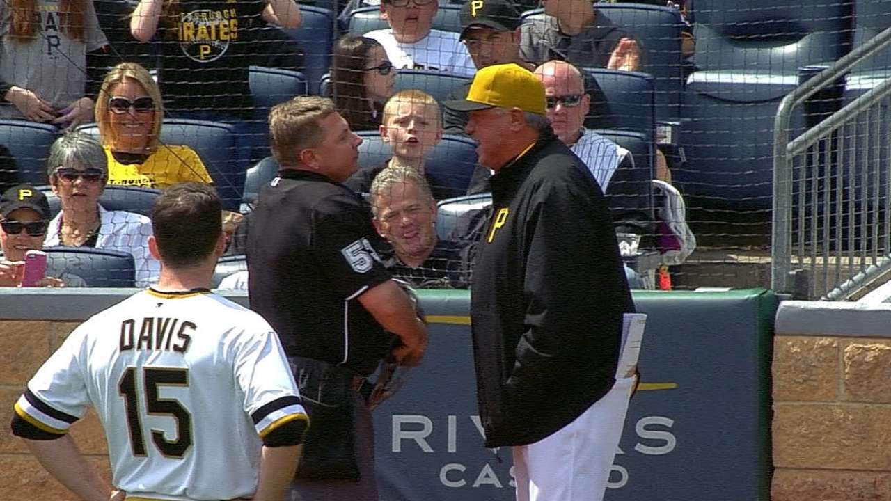 Hurdle, Sofield ejected for arguing strike call