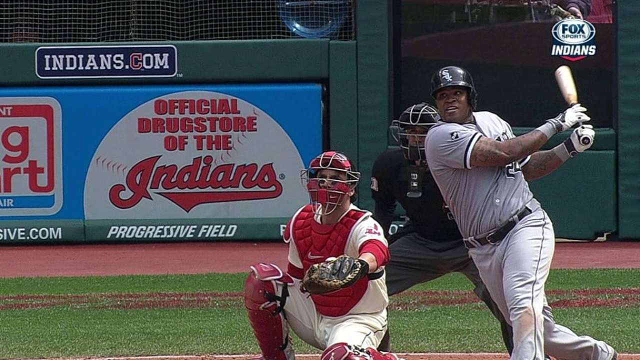Medias Blancas superan a Indios con HR de Viciedo