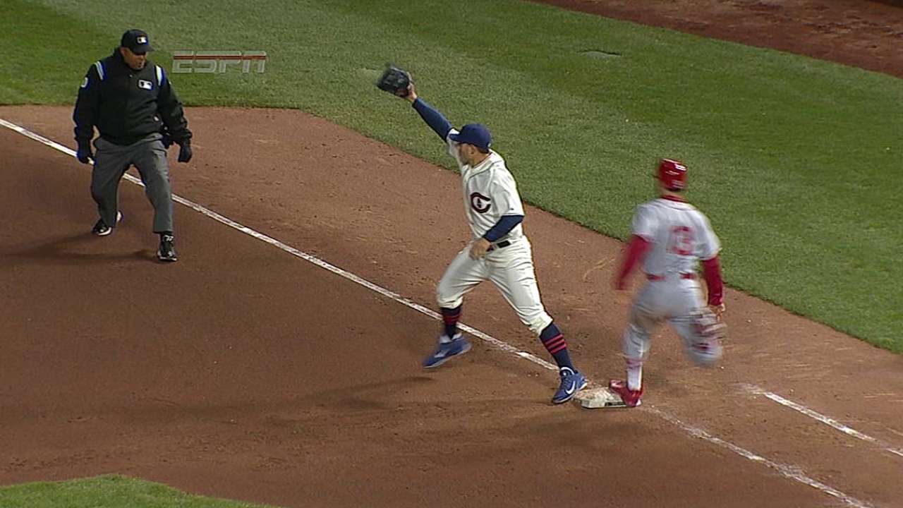 Matheny says challenging calls a team effort