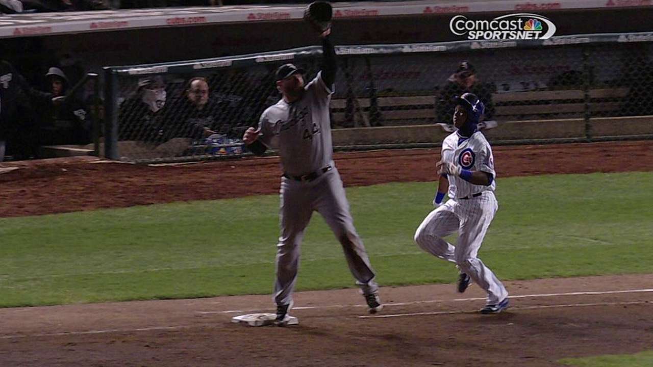 Cubs split decisions on challenges against White Sox