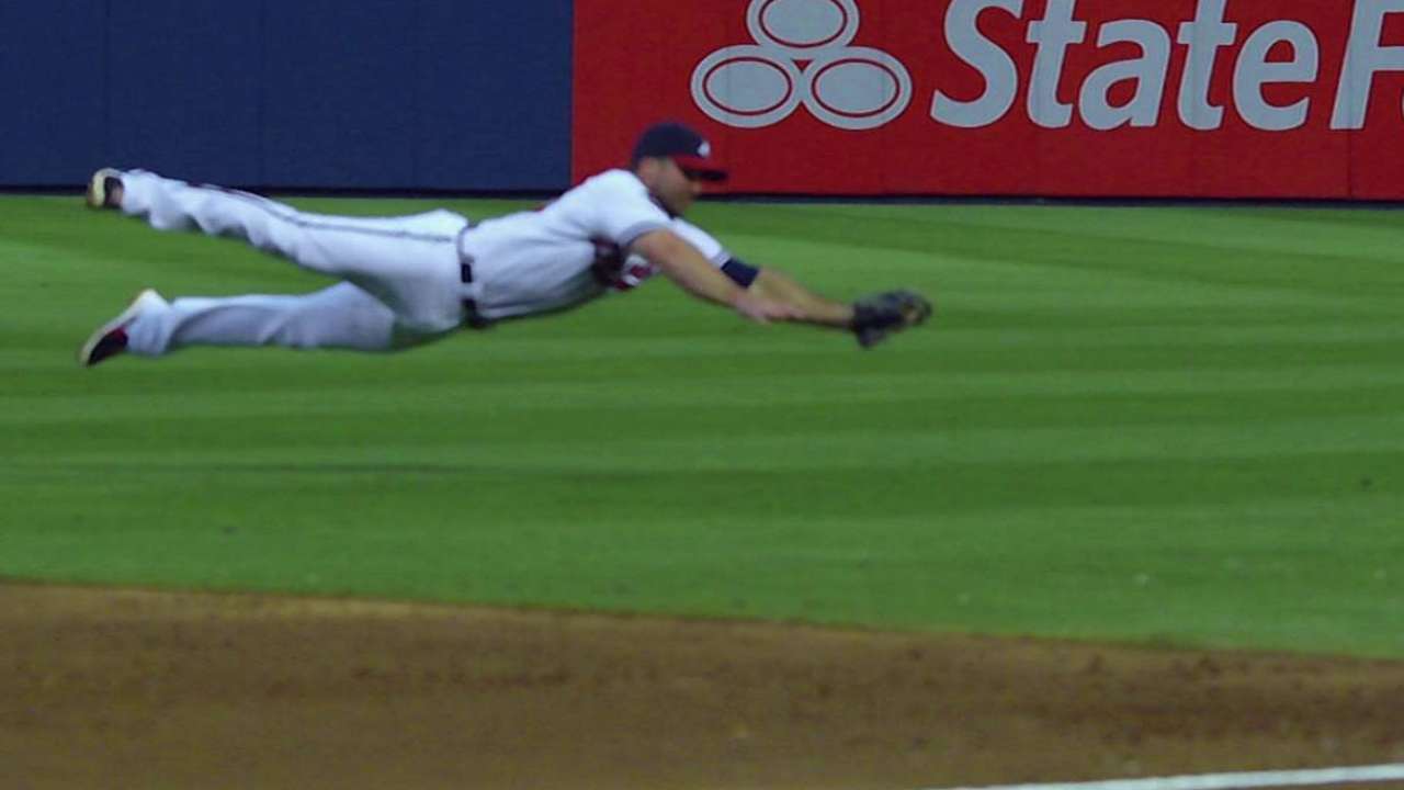 Giants' injuries open door for Uggla's debut