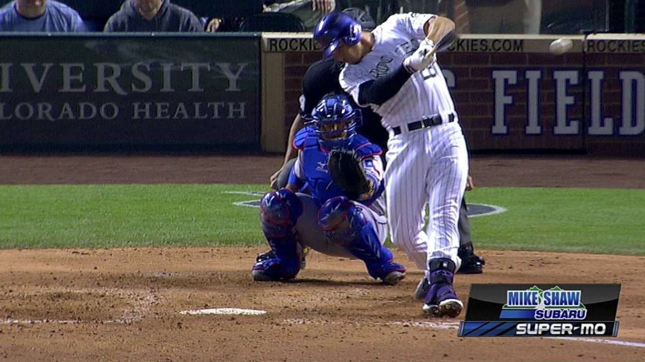 Dramatic double runs Arenado's hitting streak to 26