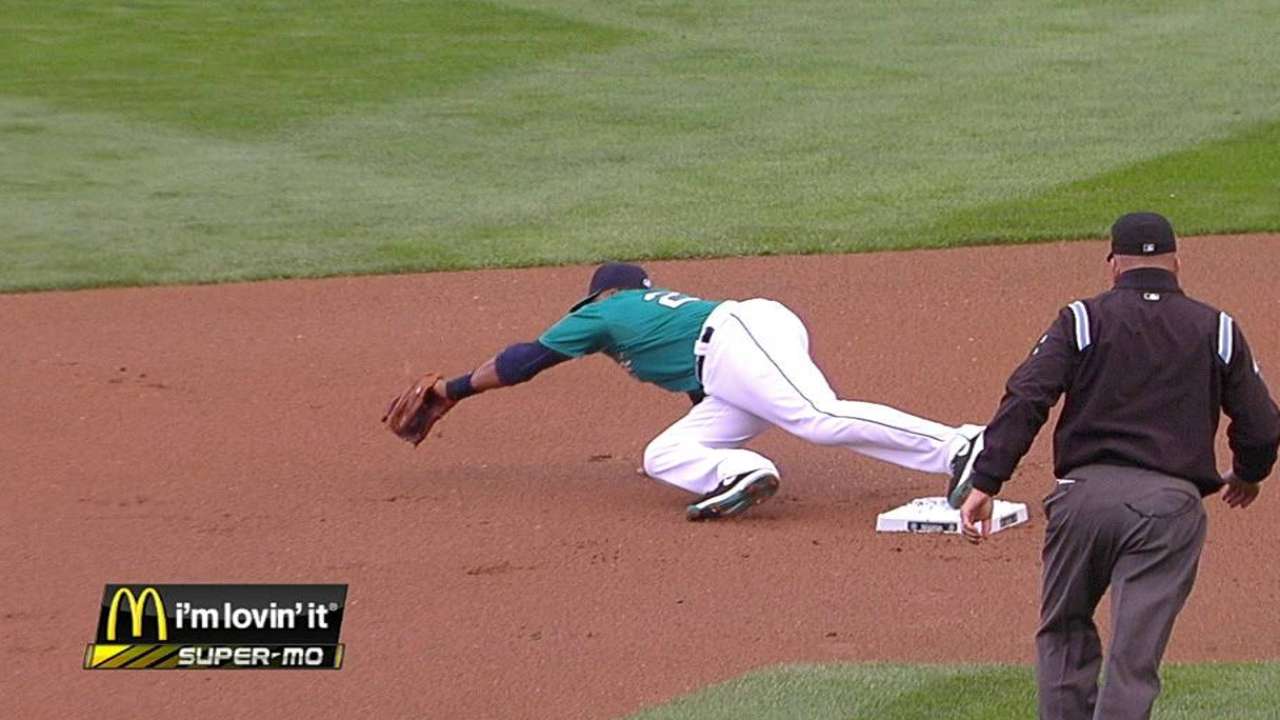 Force play overturned on McClendon challenge