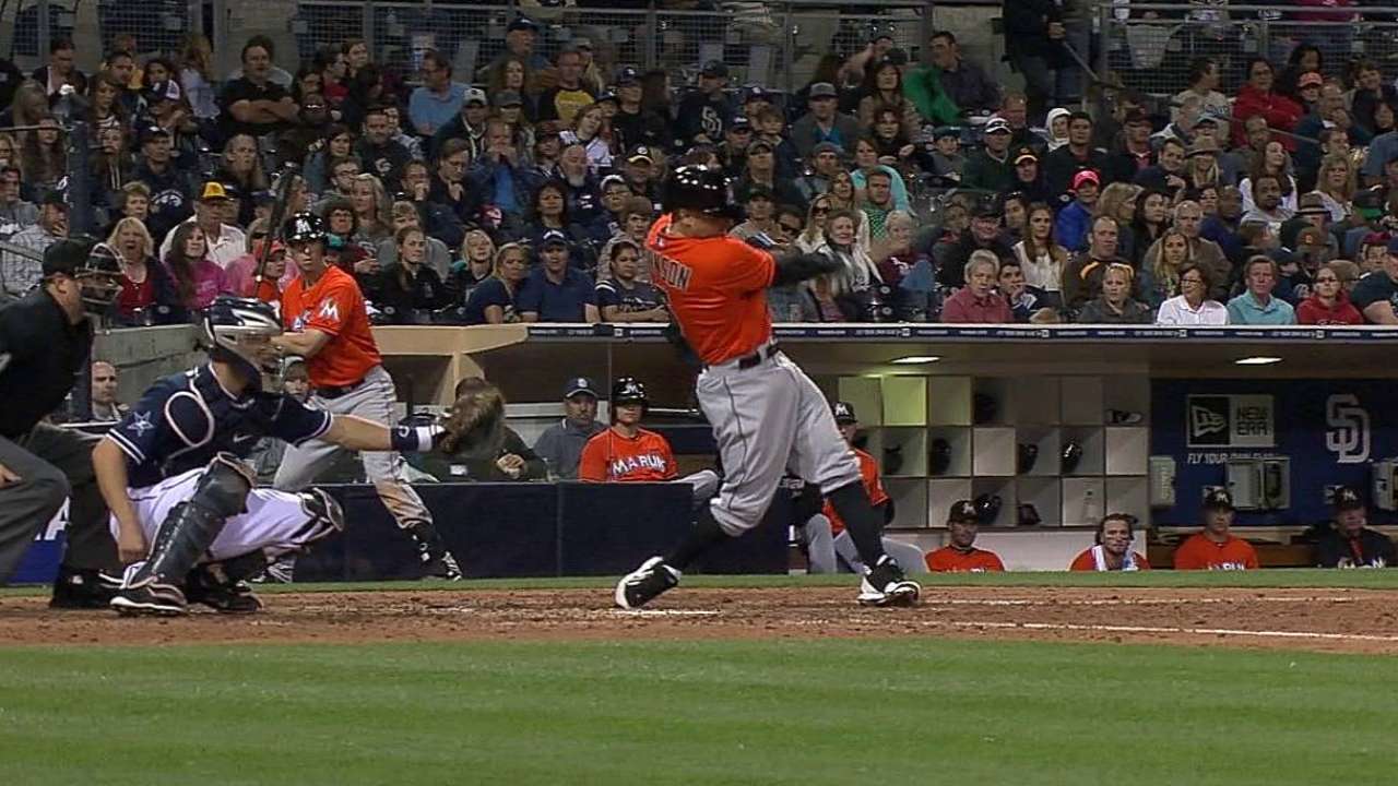 Eovaldi luce en la loma pero Marlins caen en S.D.