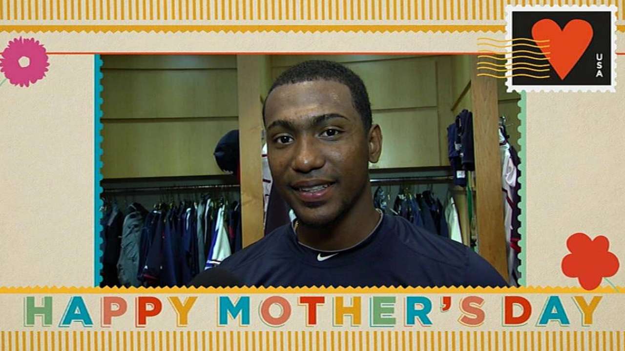 Braves join MLB in raising breast cancer awareness