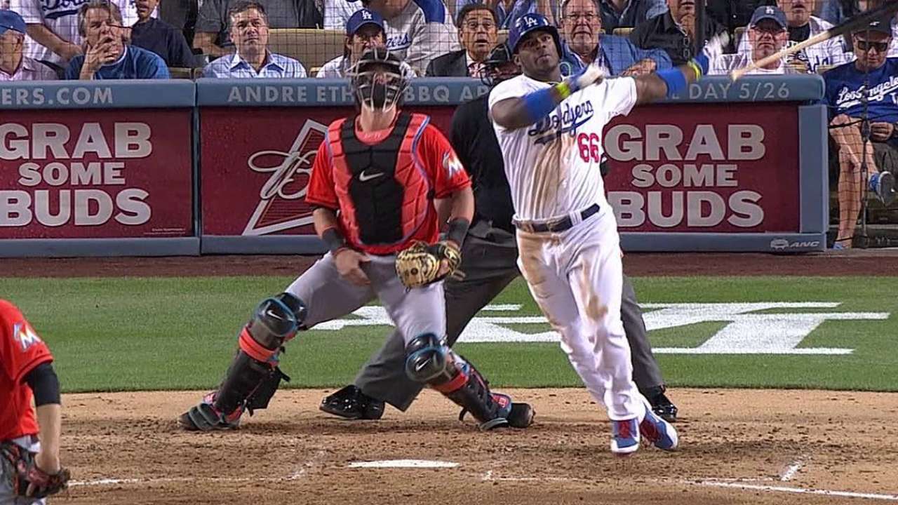 Leñazo de Puig impulsó a Dodgers sobre los Peces
