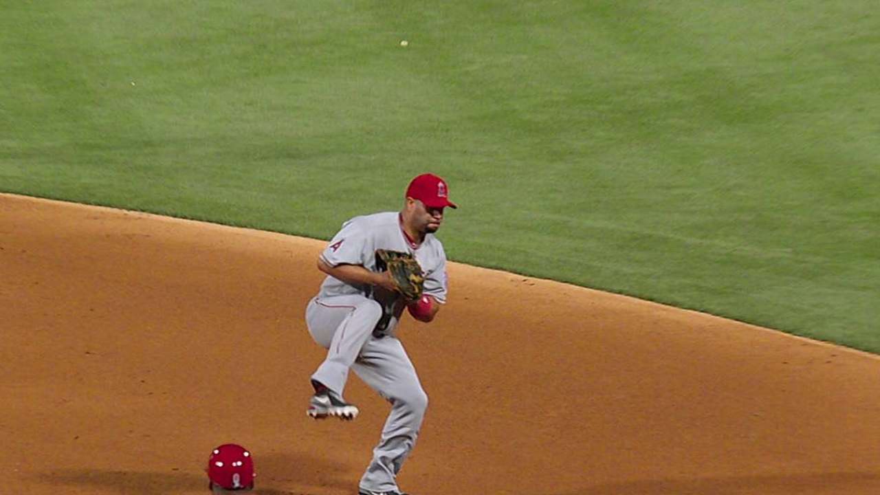 Scioscia carefully monitoring Pujols' health, action