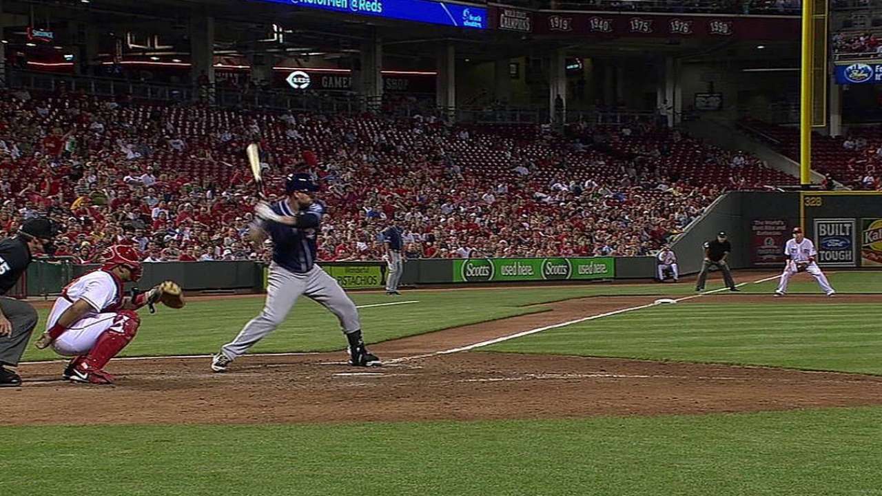 Headley hizo ganar a Padres con HR vs. Chapman