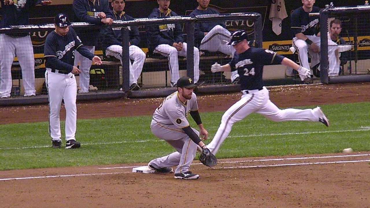 Brewers lose replay challenge in seventh inning