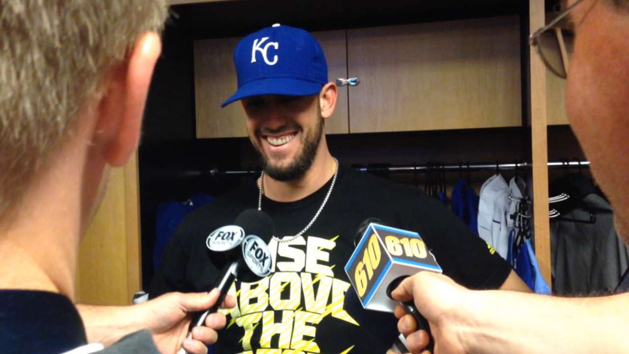 Shields gets extra work in win over Rockies