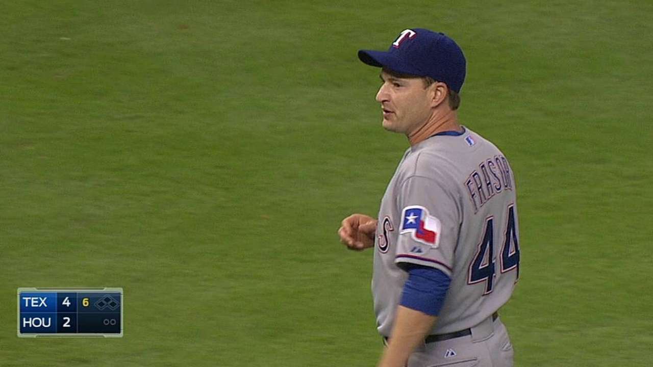 Royals beef up bullpen by acquiring Frasor