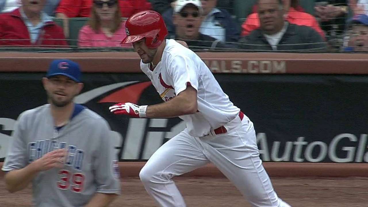 Wacha's first hit sparks series-ending win vs. Cubs