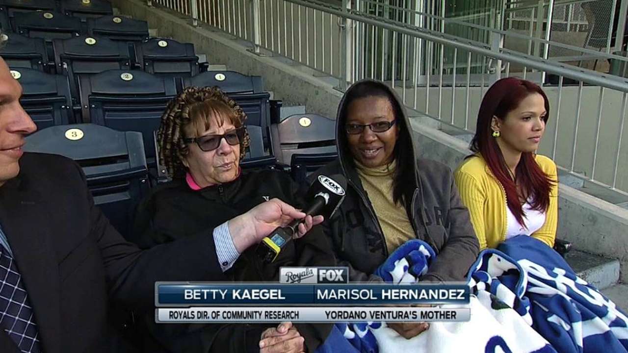 Yordano's mom attends first Royals game