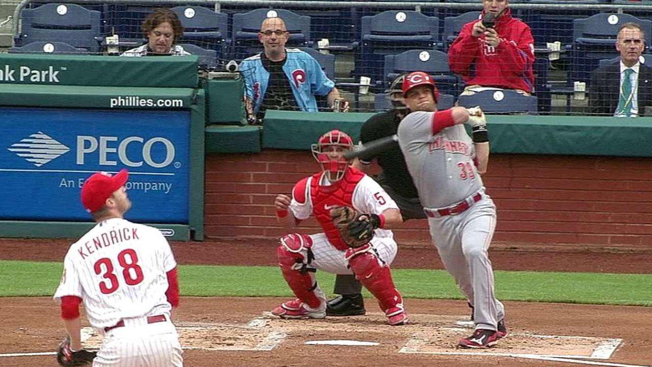 Simón y Mesoraco guían a Rojos en victoria vs. Filis