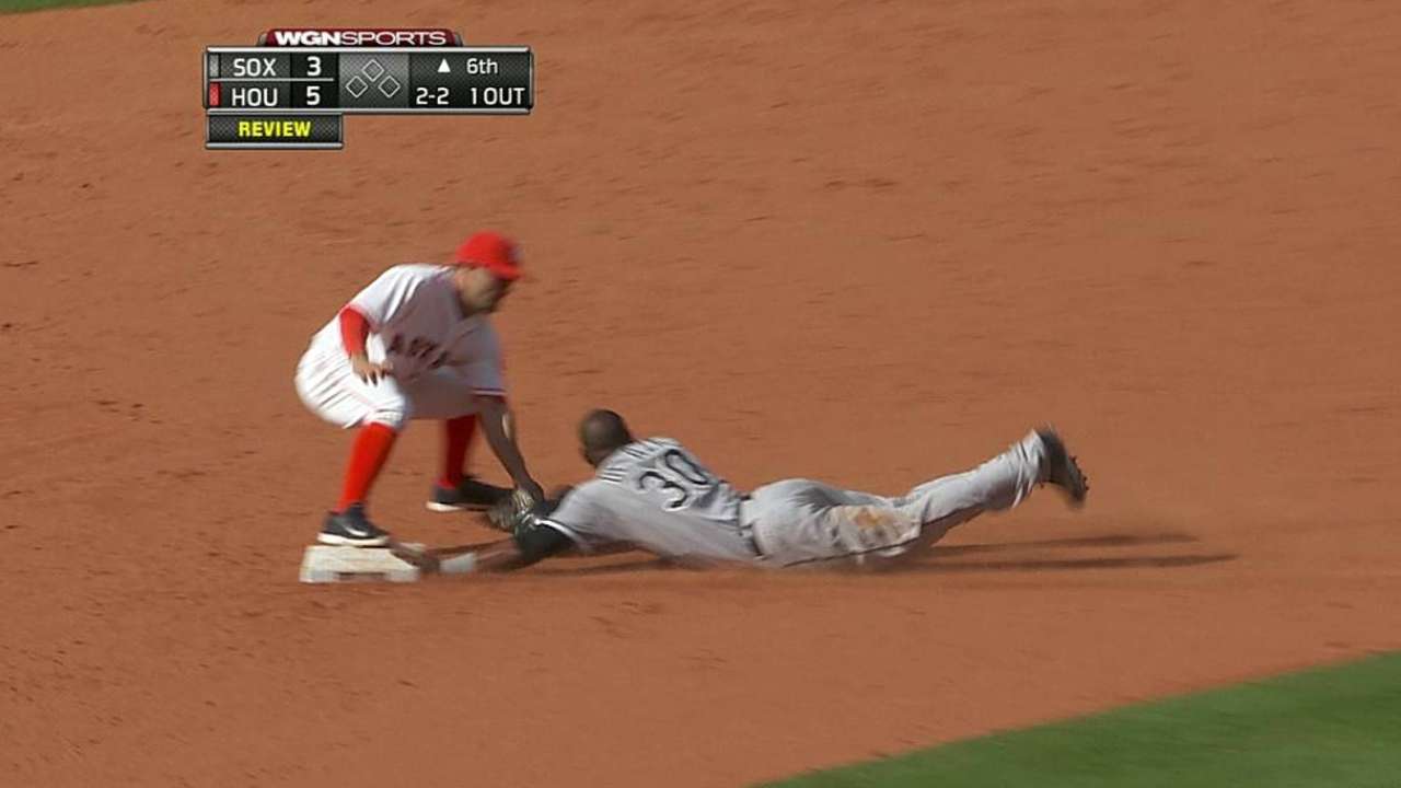Ventura gets call overturned on challenge