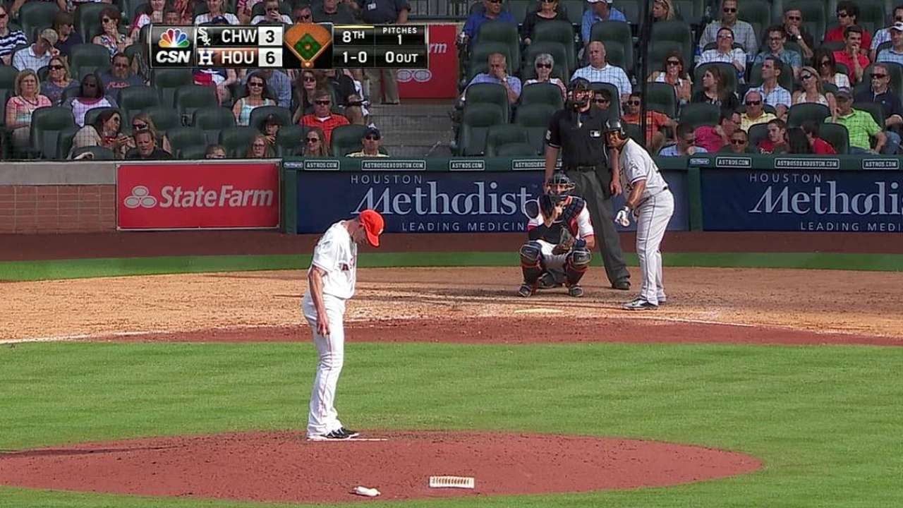 Astros add Farnsworth, option Clemens