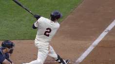 Dozier's three-run blast lifts Twins above .500