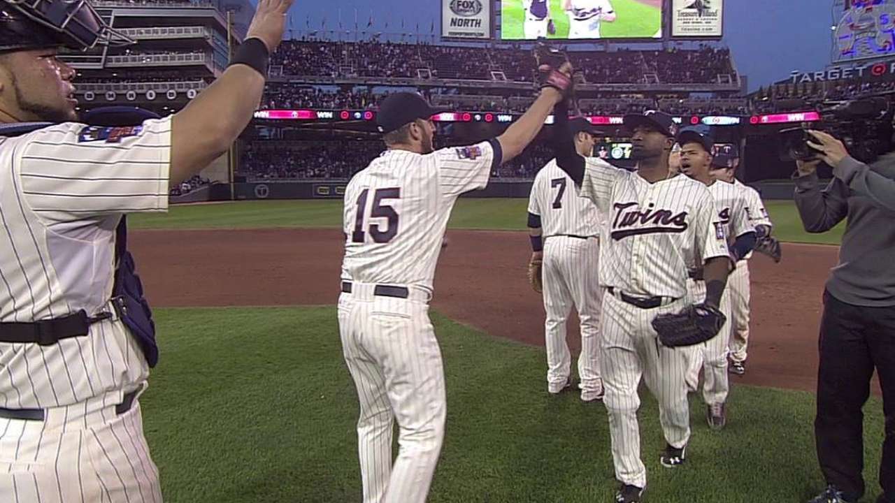 Perkins unavailable in finale vs. Mariners